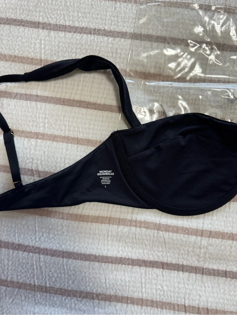 Monday Swimwear Cala Roja Bikini Top - Black